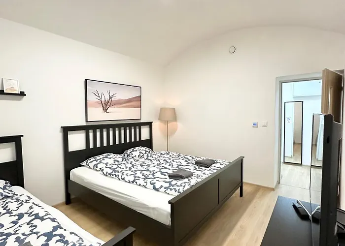 The Little Peaceful Retreat Near Center